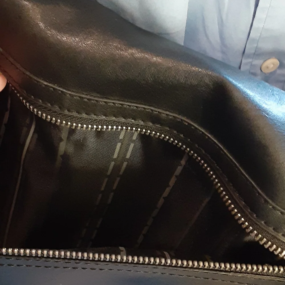 KENNETH COLE REACTION, Avetta, Leather, OTS, Laptop & Messenger Bag